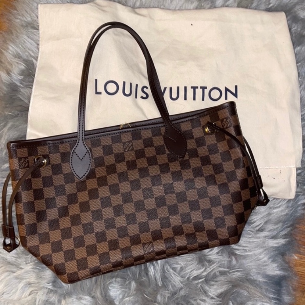 LOUIS VUITTON NEVER FULL PM